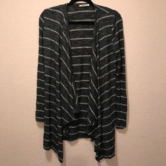 American Eagle Outfitters Cardigan - Picture 2 of 7